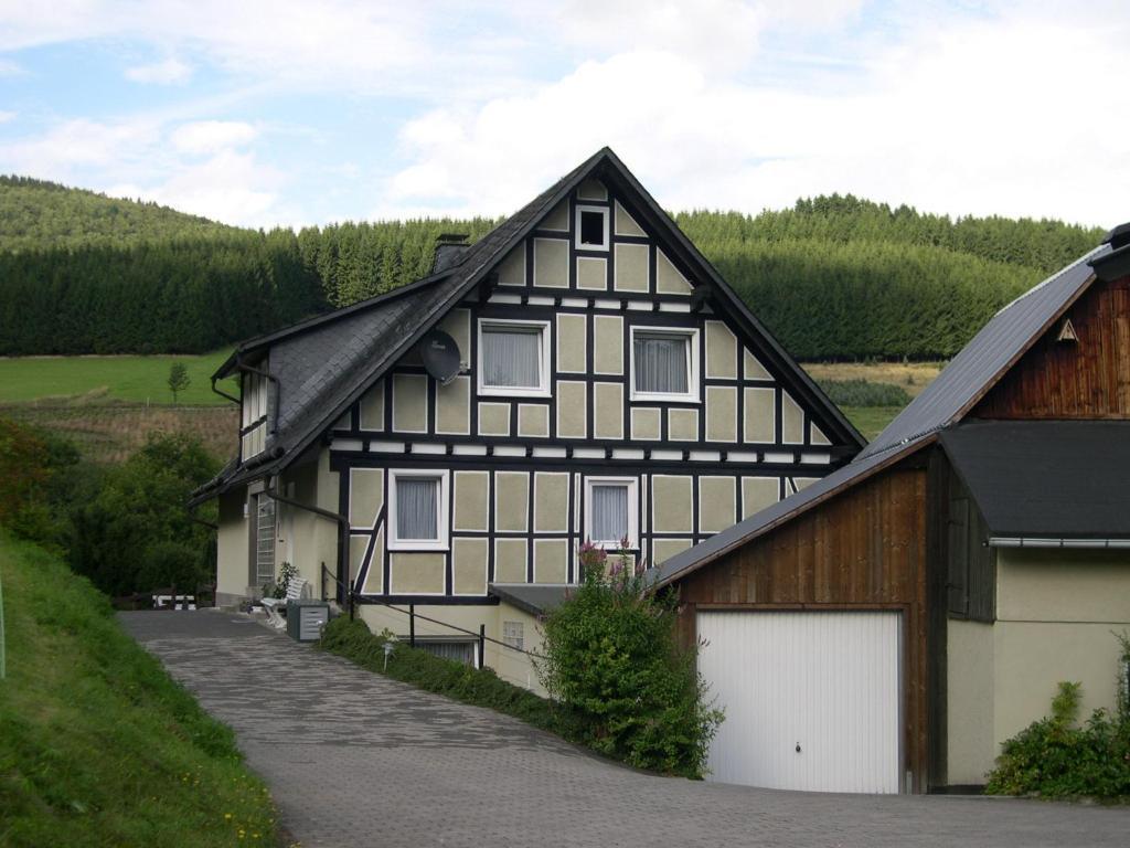 Ferienwohnung Haus Wald-Eck Schmallenberg Exterior foto